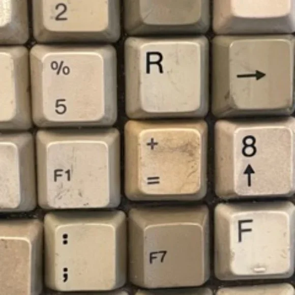 Upcycled Computer Keyboard Keys Box - Picture 7 of 10